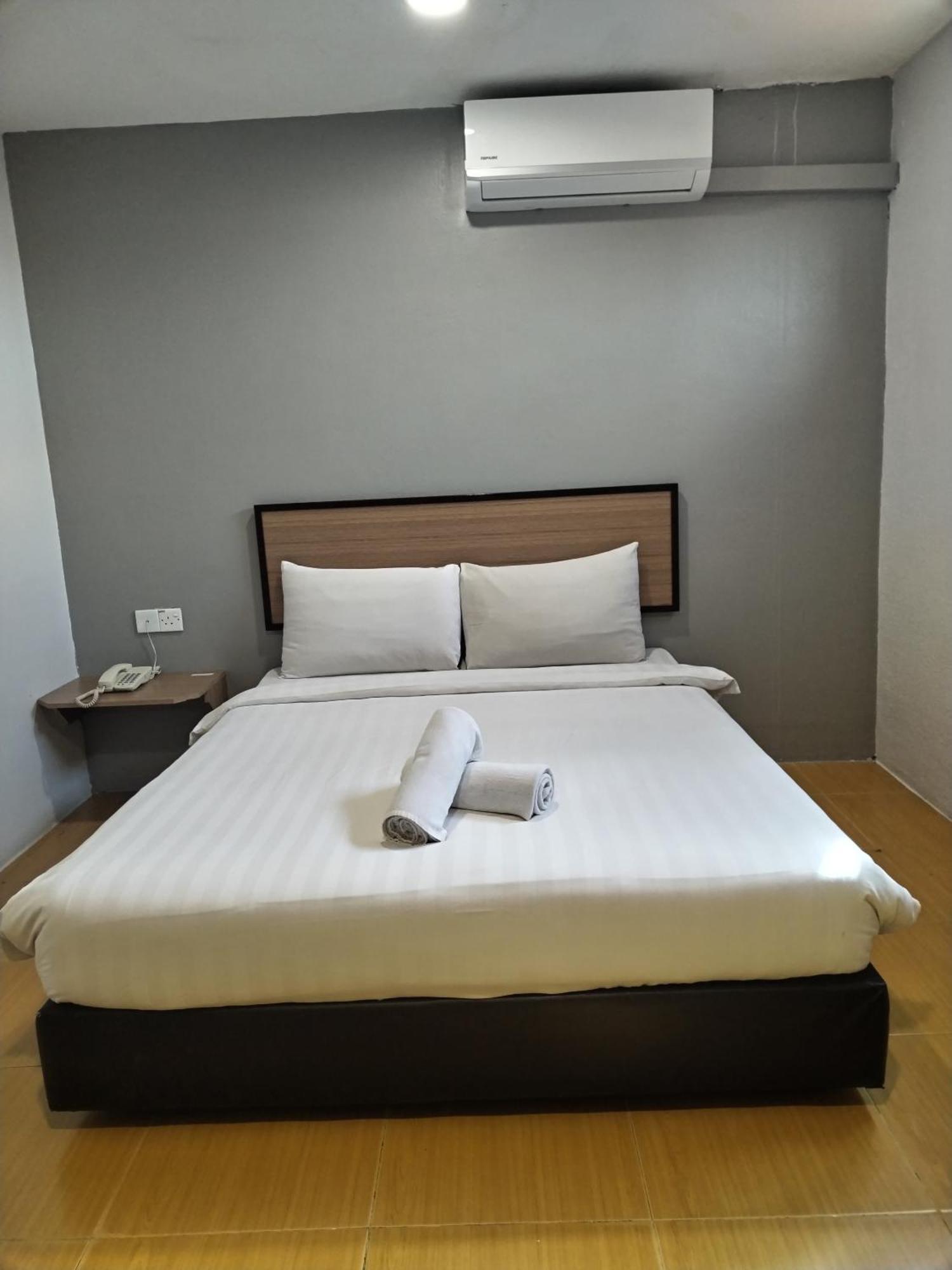 Maple Boutique Hotel โกตาบารู ภายนอก รูปภาพ